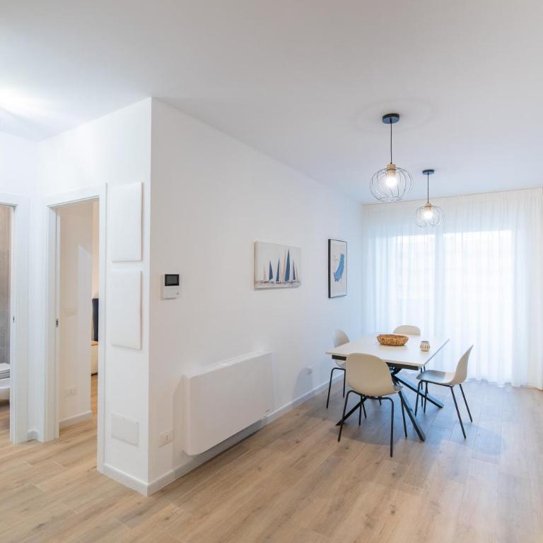 Incanto Nel Borgo Luxury Apartment with Terrace & Parking - One-Bedroom Family Apartment - 12