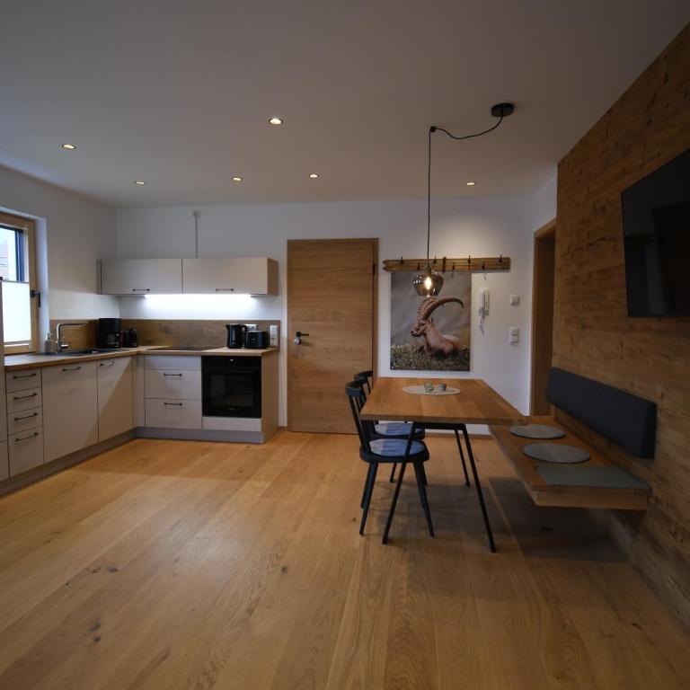 Alm Annerl - Neue Ferienwohnungen in Obermaiselstein - Apartment mit 2 Schlafzimmern - 4