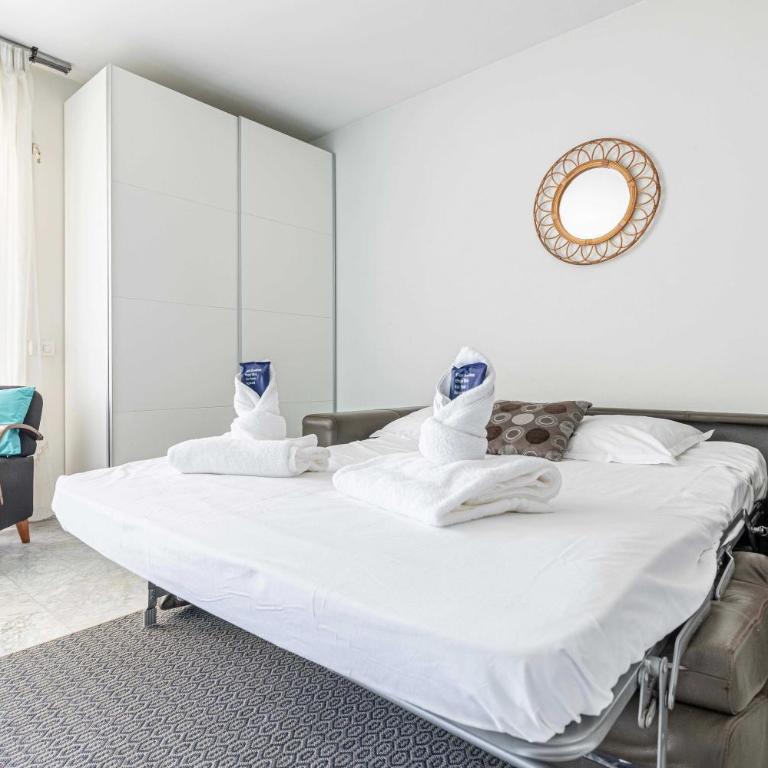 Bright Studio with Parking Near Beach & Old Town - Studio - 4