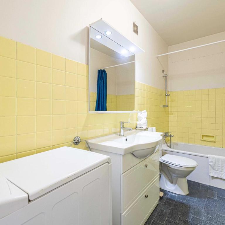 Bright Studio with Parking Near Beach & Old Town - Studio - 14