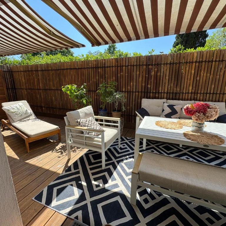 Loft cocooning avec Terrasse de 130m2 et Parking - Appartement 2 Chambres avec Terrasse - 8