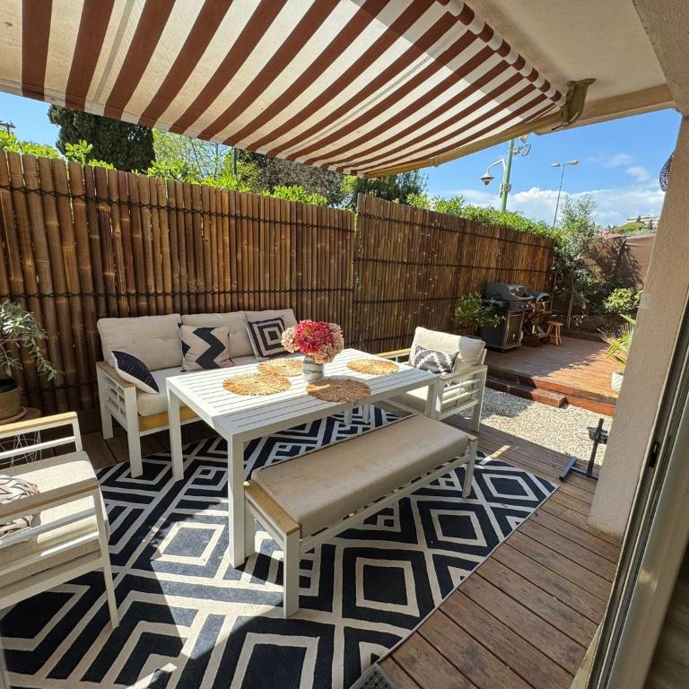 Loft cocooning avec Terrasse de 130m2 et Parking - Appartement 2 Chambres avec Terrasse - 9