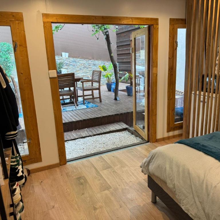Loft cocooning avec Terrasse de 130m2 et Parking - Appartement 2 Chambres avec Terrasse - 11