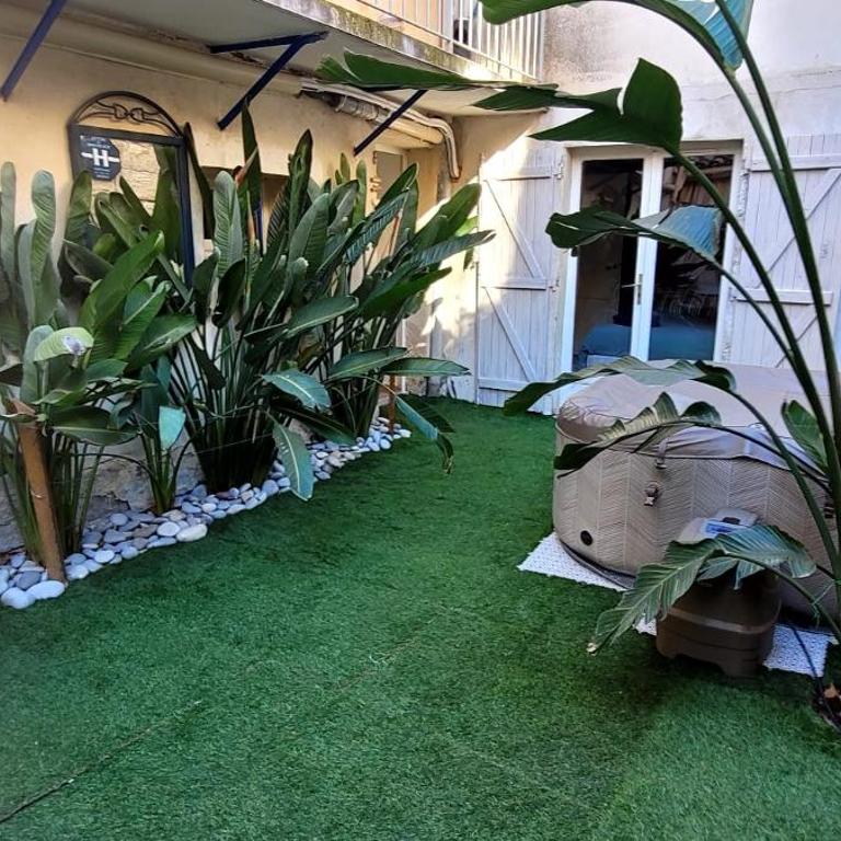 Avignon intra muros spa jardin wifi calme - Appartement 2 Chambres - 25