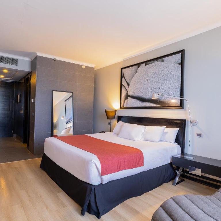Wyndham Santiago Pettra - 1 King Bed, Garden View, Non-Smoking - 5