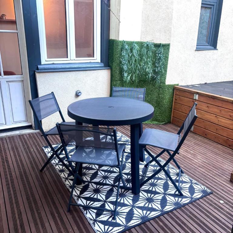 Appartement Face au Cœur Troyen avec cour privative terrasse - Apartment mit 2 Schlafzimmern - 25