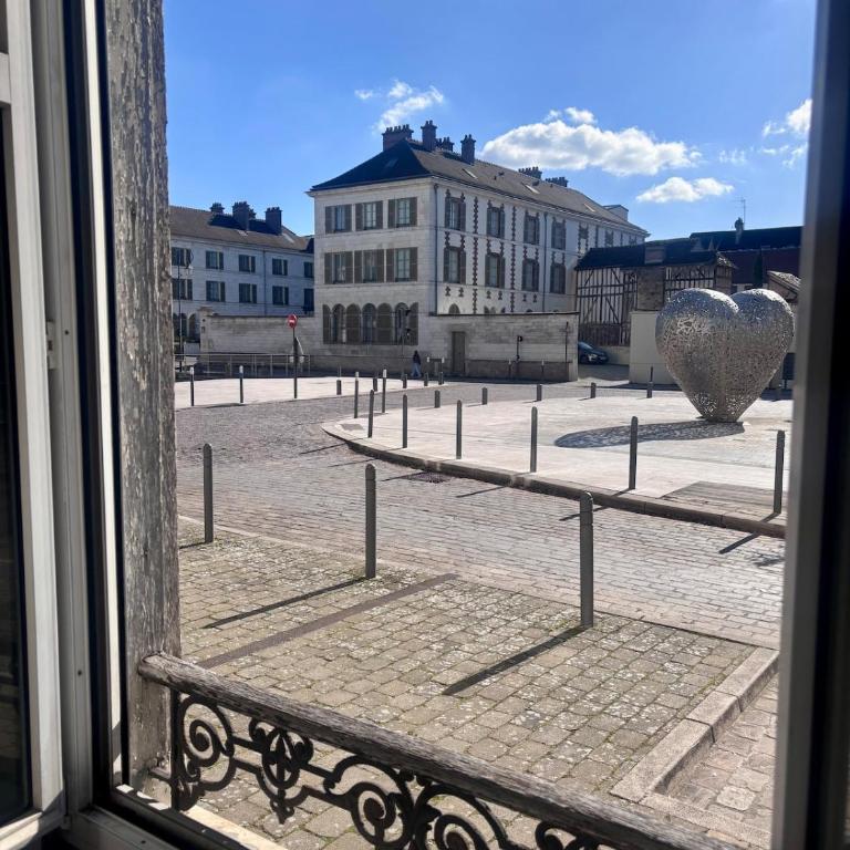 Appartement Face au Cœur Troyen avec cour privative terrasse - Apartment mit 2 Schlafzimmern - 14