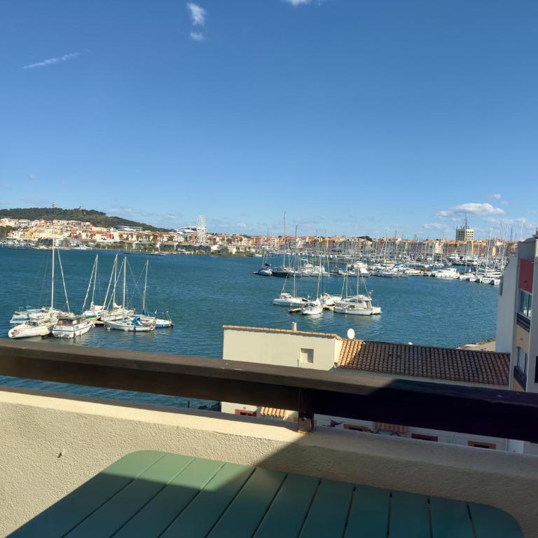 Le belvédère de l'ile - 4pers - Vue sur le port - Parking - Clim - Wifi - Histoire de Clés - Apartment mit 2 Schlafzimmern - 3