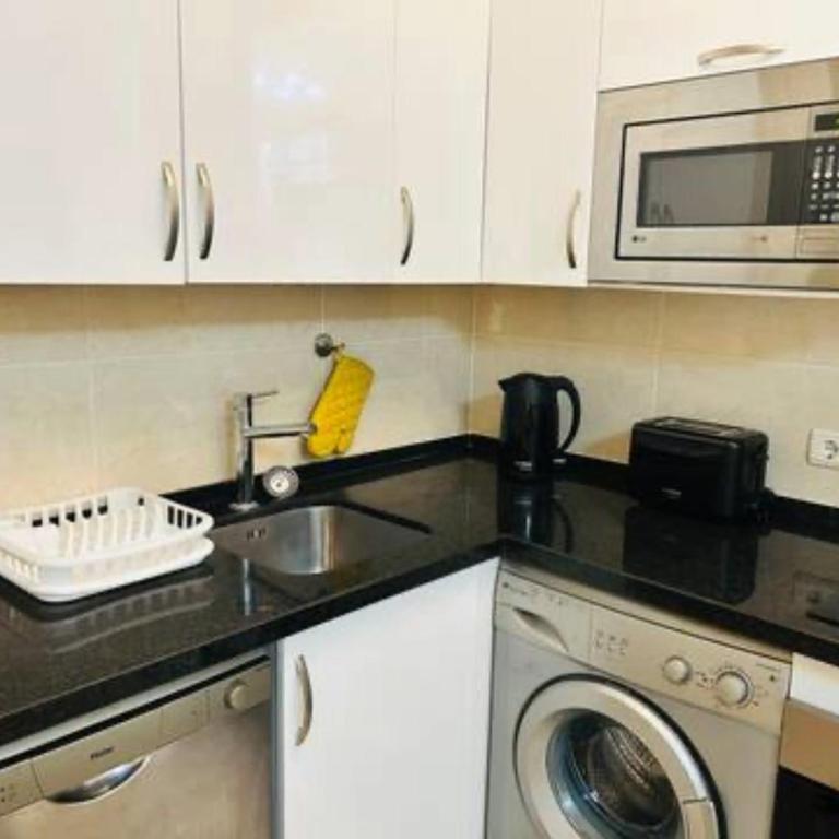 Las Delicias, Estepona - opposite Playa de la Rada - Two-Bedroom Apartment - 6