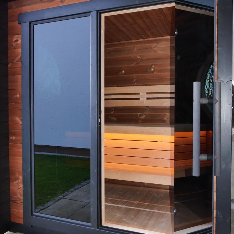 Landhaus Meine Auszeit - Deluxe Doppel-/Zweibettzimmer - 2