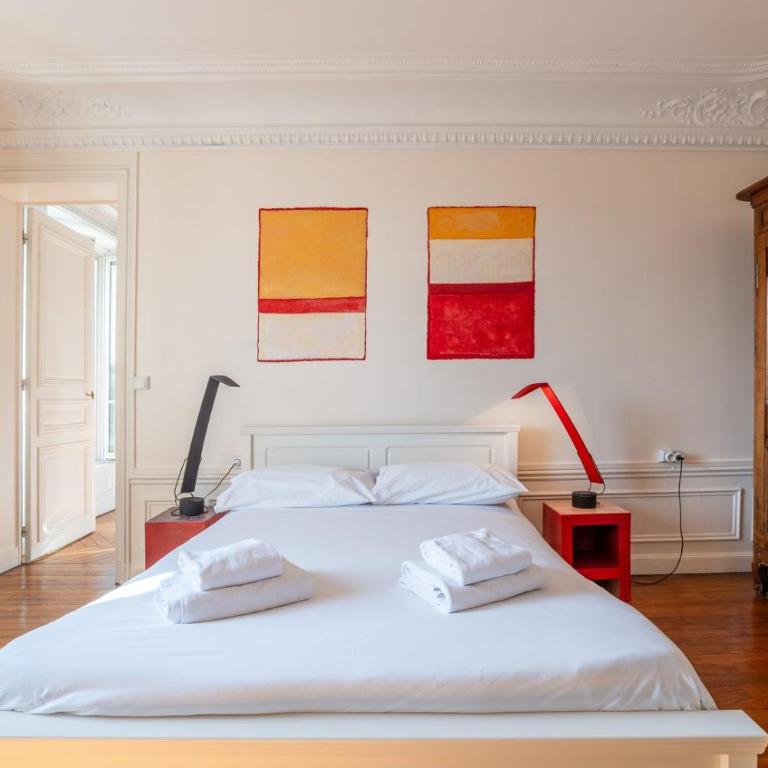 Top Floor Gem with Eiffel Tower View - Appartement - 17
