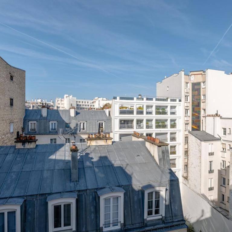 Top Floor Gem with Eiffel Tower View - Appartement - 23