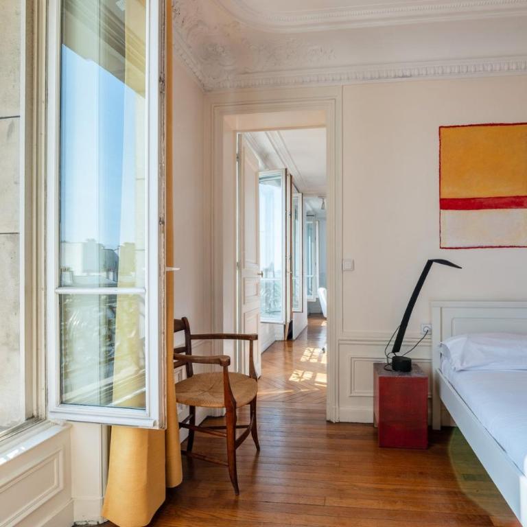 Top Floor Gem with Eiffel Tower View - Appartement - 13