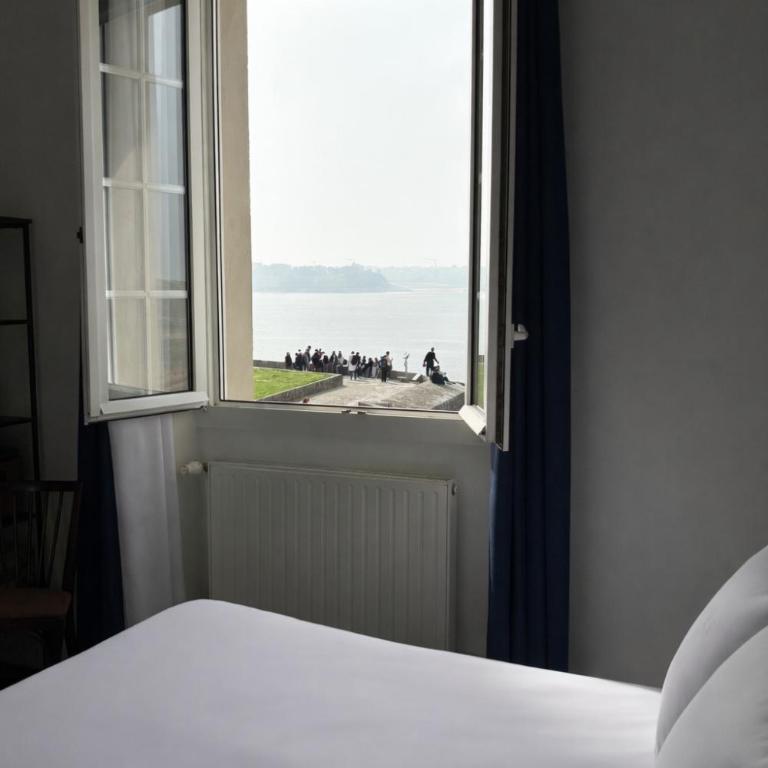 Hôtel La Porte Saint Pierre-Logis Hôtel Intra Muros RÉNOVÉ en 2026 - Camera Matrimoniale con Vista Mare - 17