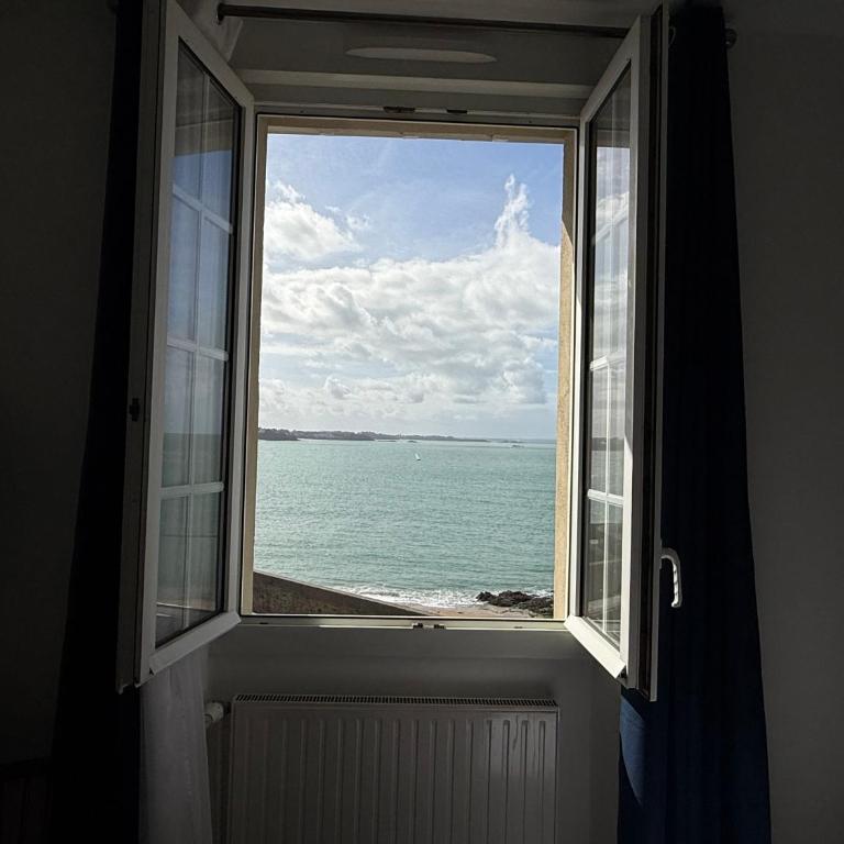 Hôtel La Porte Saint Pierre-Logis Hôtel Intra Muros RÉNOVÉ en 2026 - Camera Matrimoniale con Vista Mare - 18