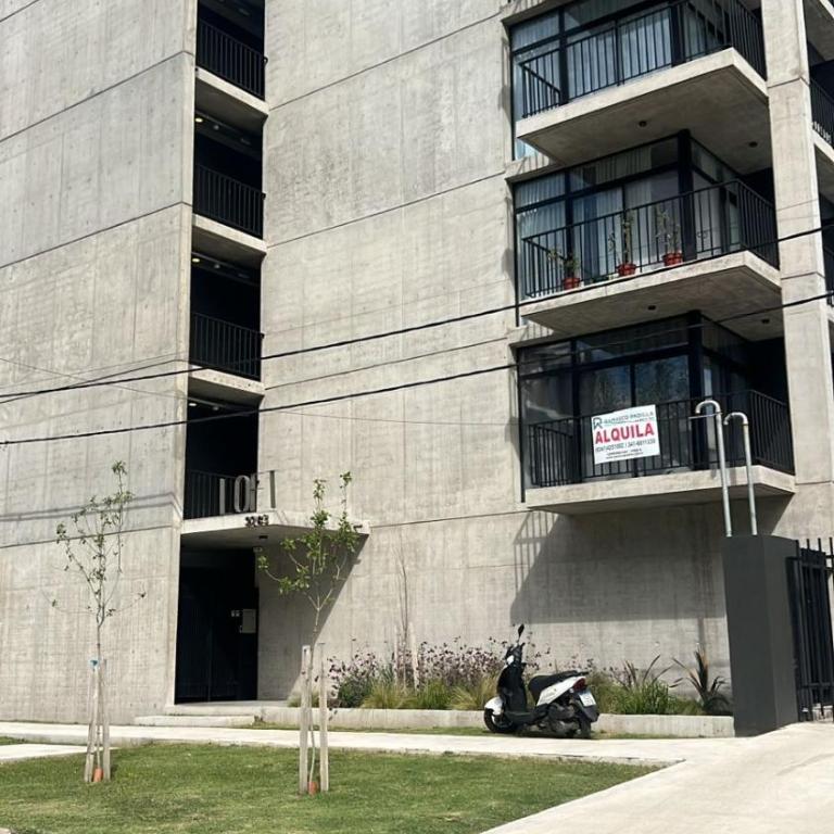 Monoambiente a estrenar en Fisherton con cochera - Apartamento de 1 dormitorio - 19