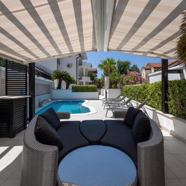 Apartment with private pool Kotor Ljuta 2 - Two-Bedroom Apartment - 35