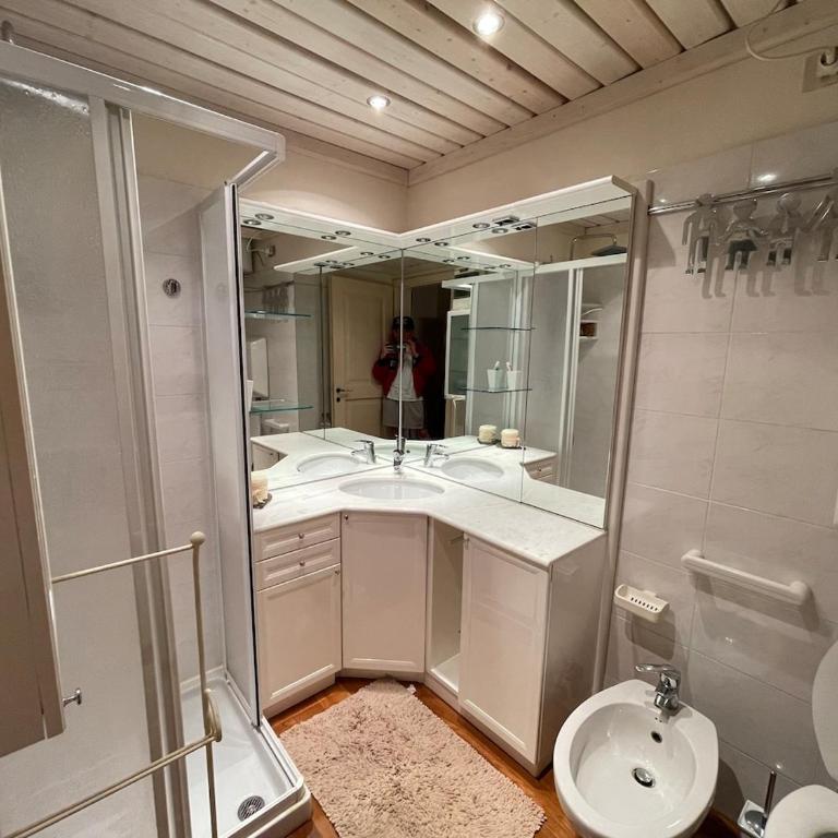 Unique four-bedroom apartment, tennis court - Appartamento con 1 Camera da Letto - 20