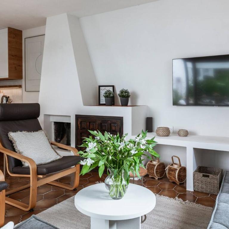 Just Renovated! Andalusian Charm w Fresh New Look - Habitación Individual - 31