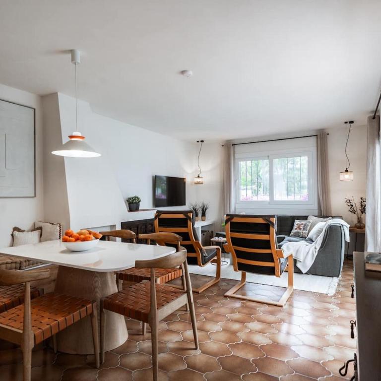 Just Renovated! Andalusian Charm w Fresh New Look - Habitación Individual - 25