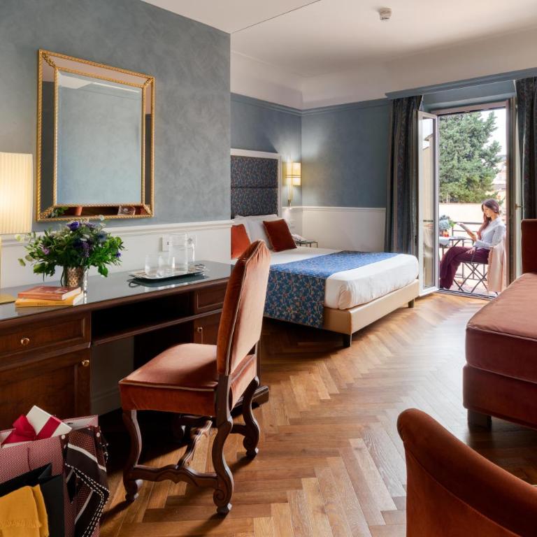 Rivoli Boutique Hotel - Triple Room with Balcony - 2