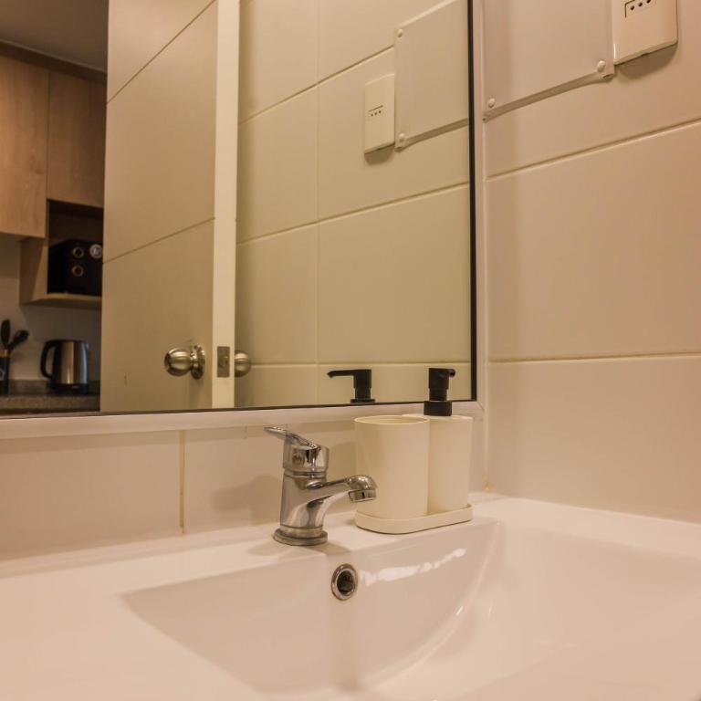 Modern Studio Prime Location near Santa Lucia - Studio - 23