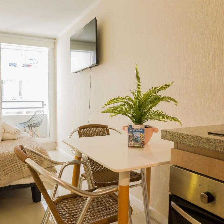 Modern Studio Prime Location near Santa Lucia - Studio - 13