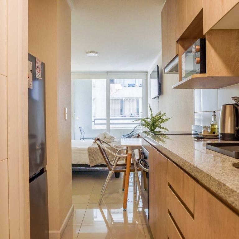 Modern Studio Prime Location near Santa Lucia - Studio - 8