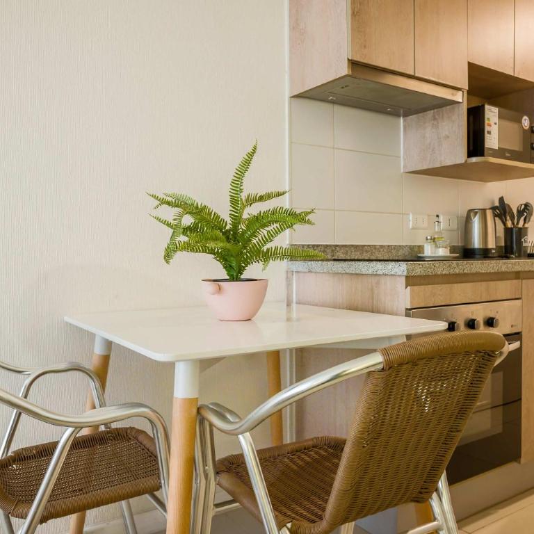 Modern Studio Prime Location near Santa Lucia - Studio - 9