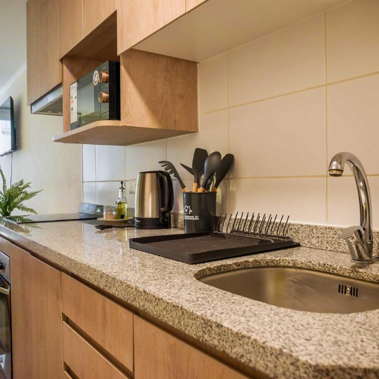 Modern Studio Prime Location near Santa Lucia - Studio - 10