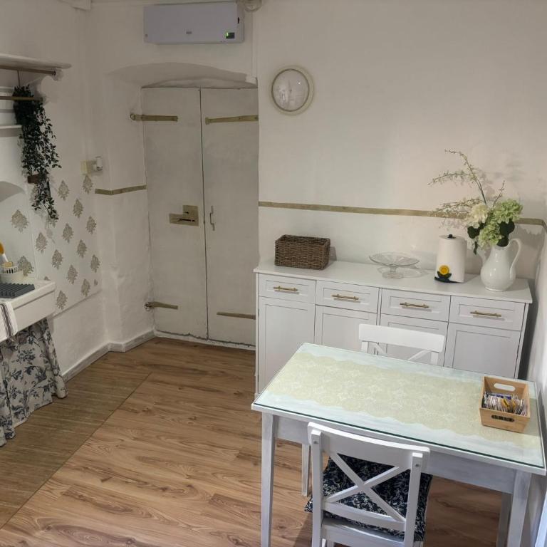 Casa dei Nonni - Appartamento con 1 Camera da Letto - 15