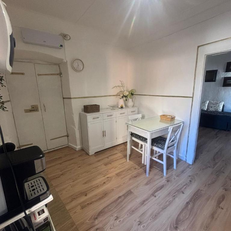 Casa dei Nonni - Appartamento con 1 Camera da Letto - 17