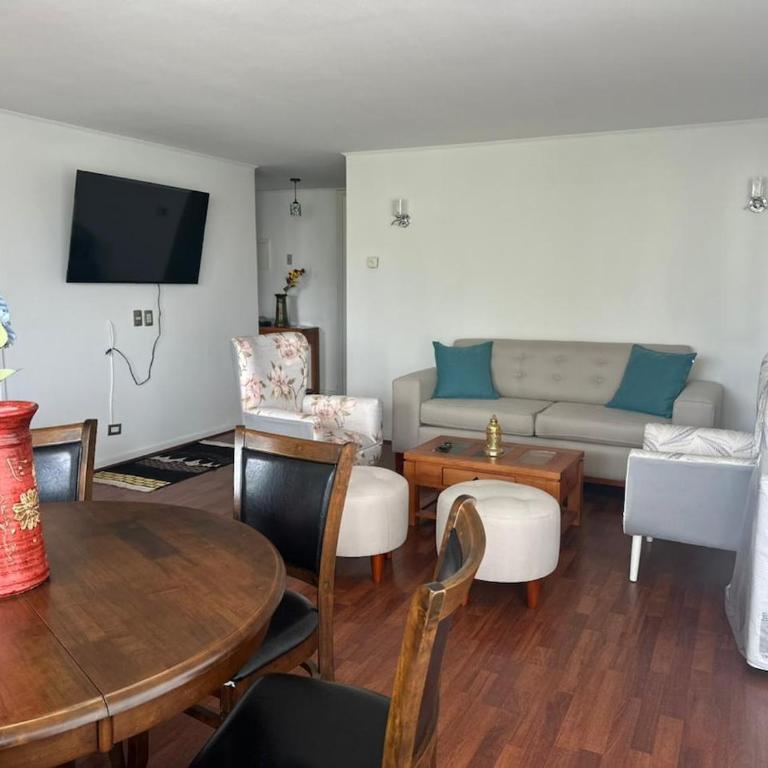 Departamento Perfecta Ubicación - Three-Bedroom Apartment with Mountain View - 5