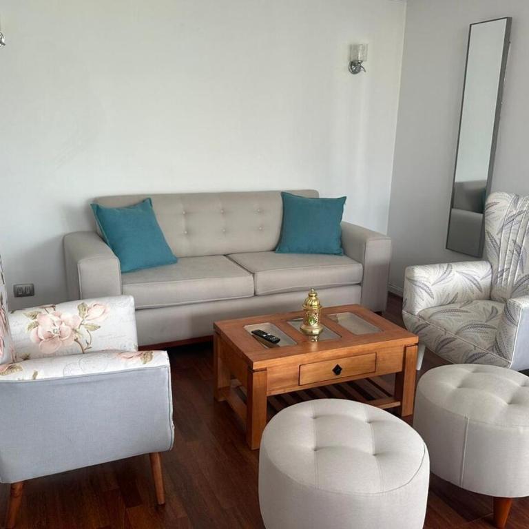 Departamento Perfecta Ubicación - Three-Bedroom Apartment with Mountain View - 15