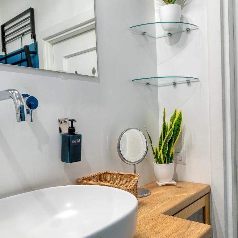Casa d'Autore a Piazza Buenos Aires - Two-Bedroom Apartment - 11