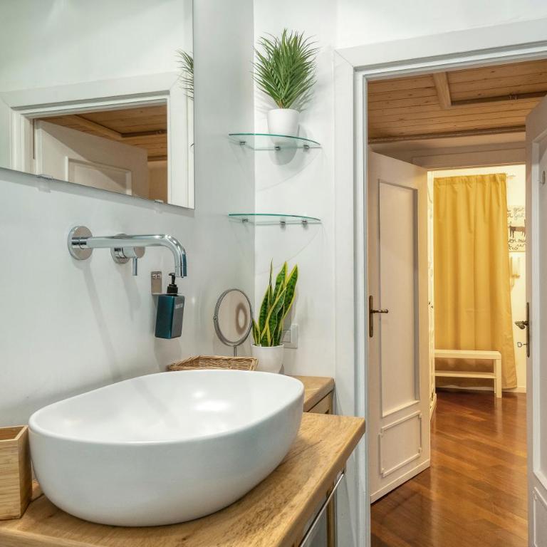Casa d'Autore a Piazza Buenos Aires - Two-Bedroom Apartment - 10