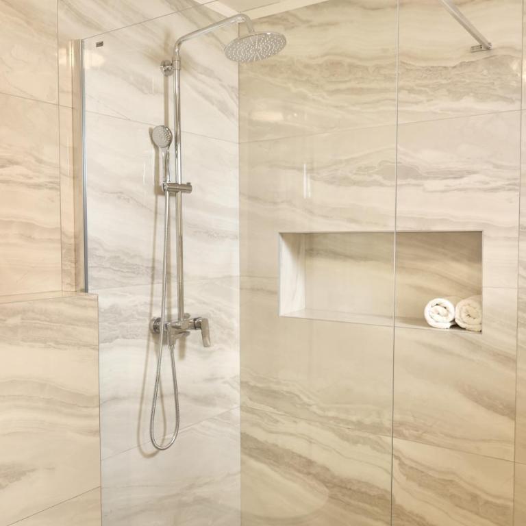 Sunshine of Montenegro - Family Oasis - Three-Bedroom Apartment - 16