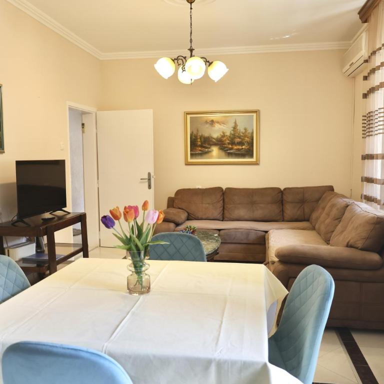 Sunshine of Montenegro - Family Oasis - Three-Bedroom Apartment - 82