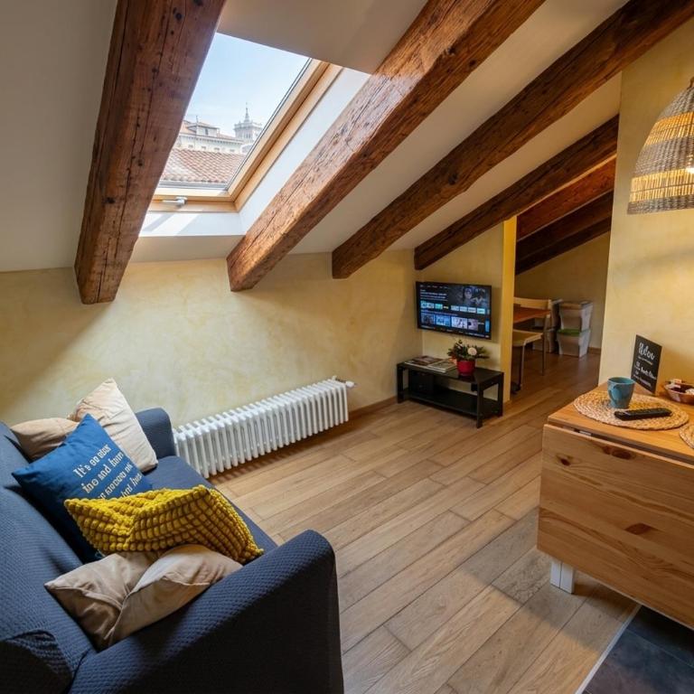 Mansarda Puecher - Appartamento con 2 Camere da Letto - 10