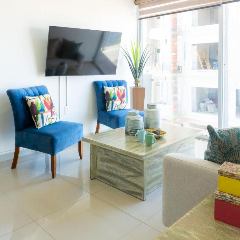 Luxurious 2 bedroom condo with partial ocean view - Apartment - 50