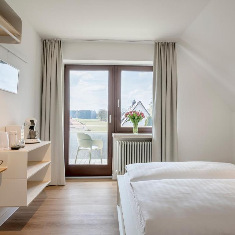 Haus zum Wald - Bad Wörishofen - Doppelzimmer mit Balkon - 1