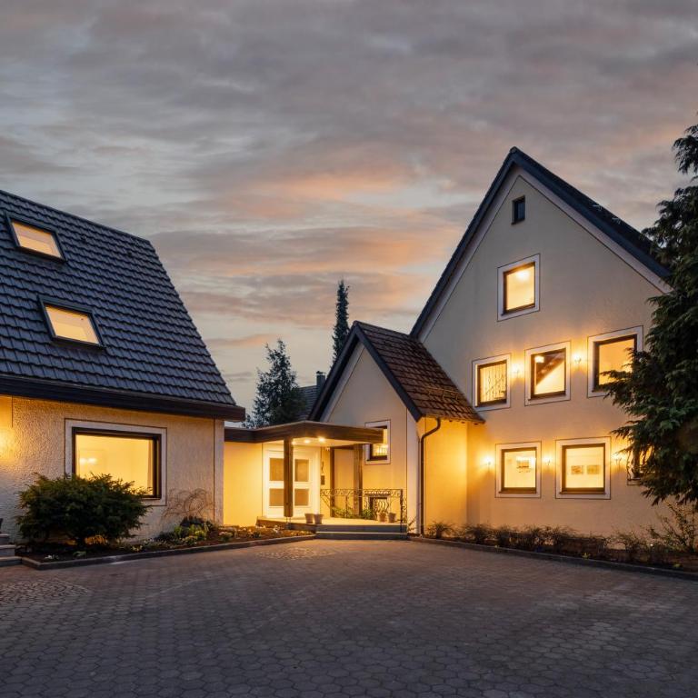 Haus zum Wald - Bad Wörishofen - Doppelzimmer mit Balkon - 2