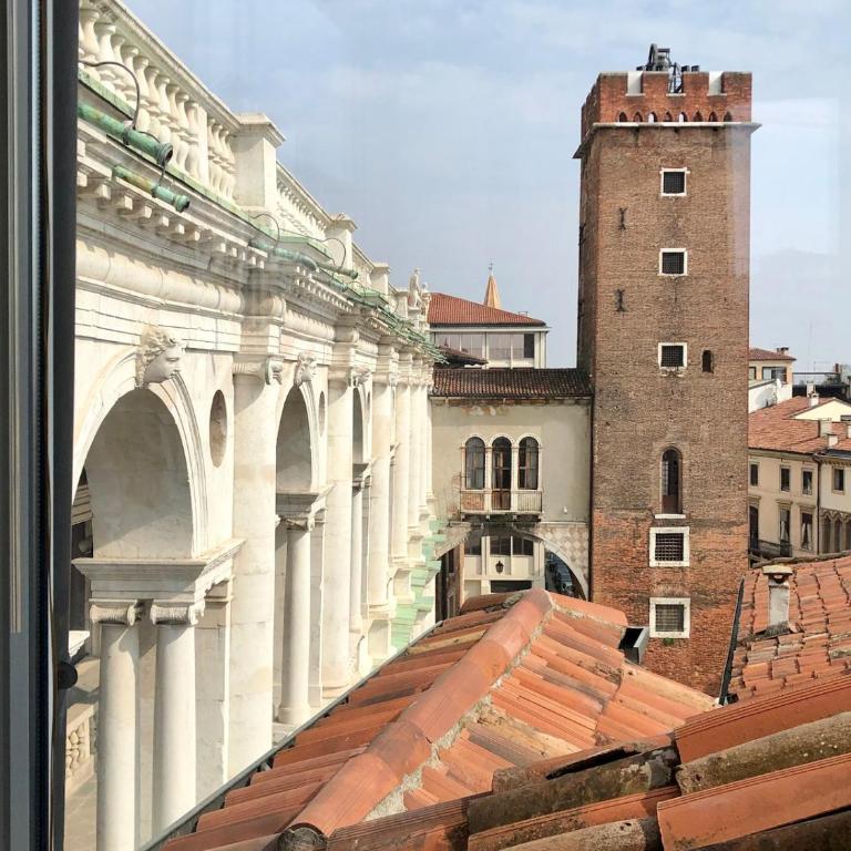 Le Colonne, Stay Almost inside The Basilica Palladiana - Appartamento con 2 Camere da Letto - 50