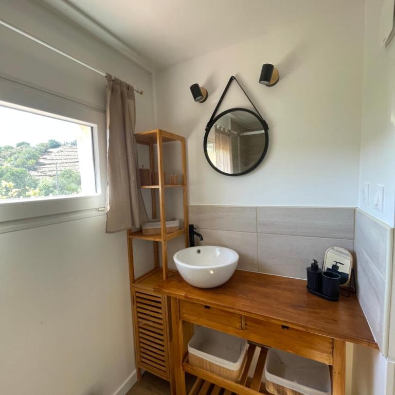 Entre Vignes & Montagne - Neuf & Climatisé - Two-Bedroom Apartment - 10