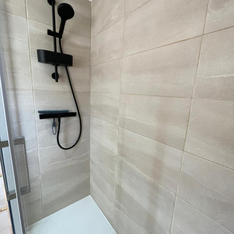 Entre Vignes & Montagne - Neuf & Climatisé - Two-Bedroom Apartment - 8