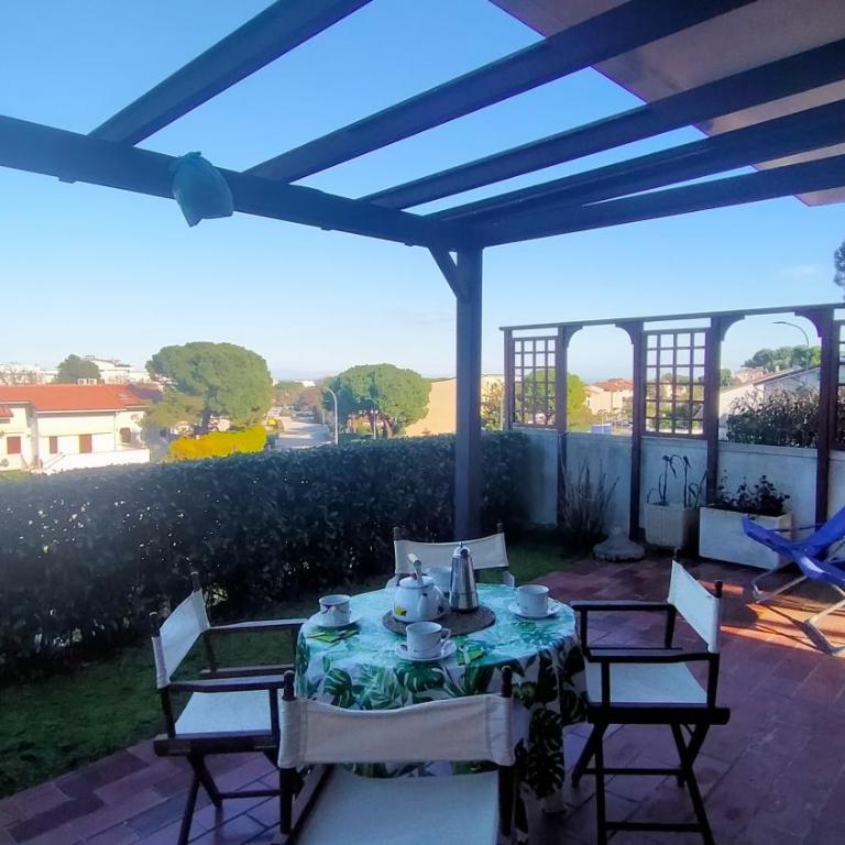 TRILOCALE CON GIARDINO E POSTO AUTO- cod 504 - Casa con 2 Camere da Letto - 2