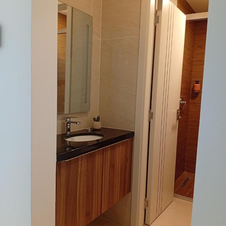 Piscina, ubicación top cerca Equipetrol - Two-Bedroom Apartment - 16