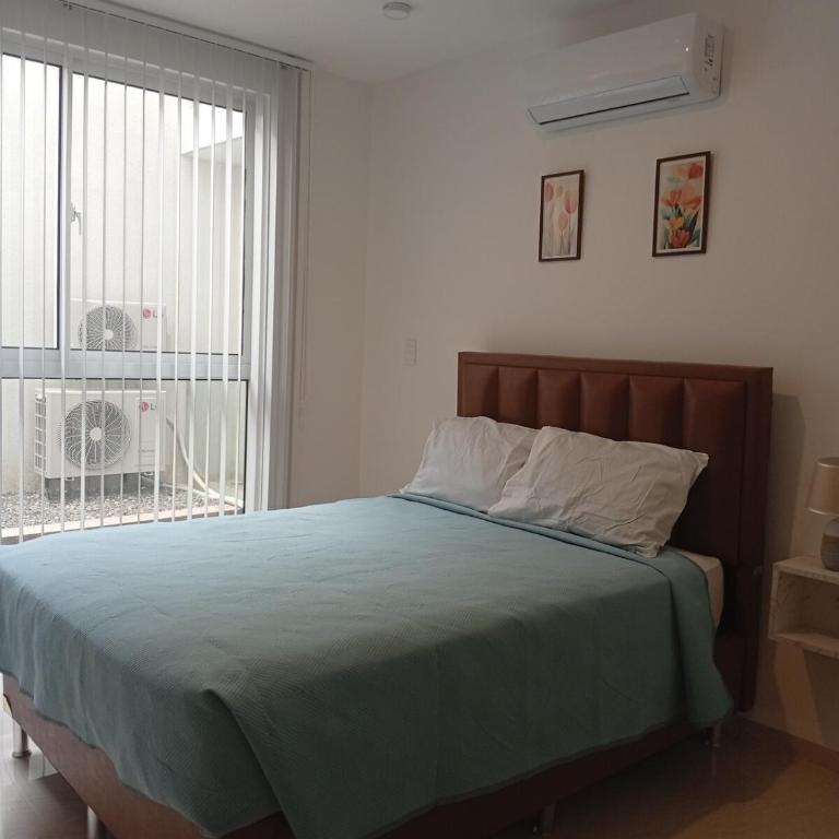 Piscina, ubicación top cerca Equipetrol - Two-Bedroom Apartment - 20