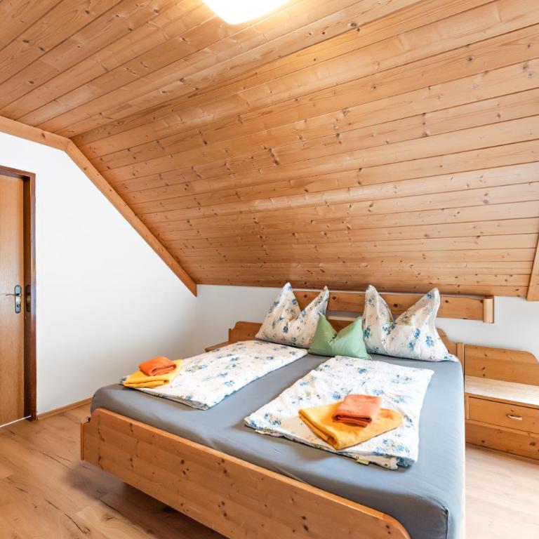 Alpengasthof Hoiswirt - Deluxe Zimmer mit Kingsize-Bett - 2