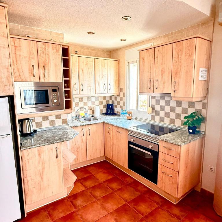 Benalbeach Apartment with Magnificent Sea View - Apartamento con vistas al mar - 13